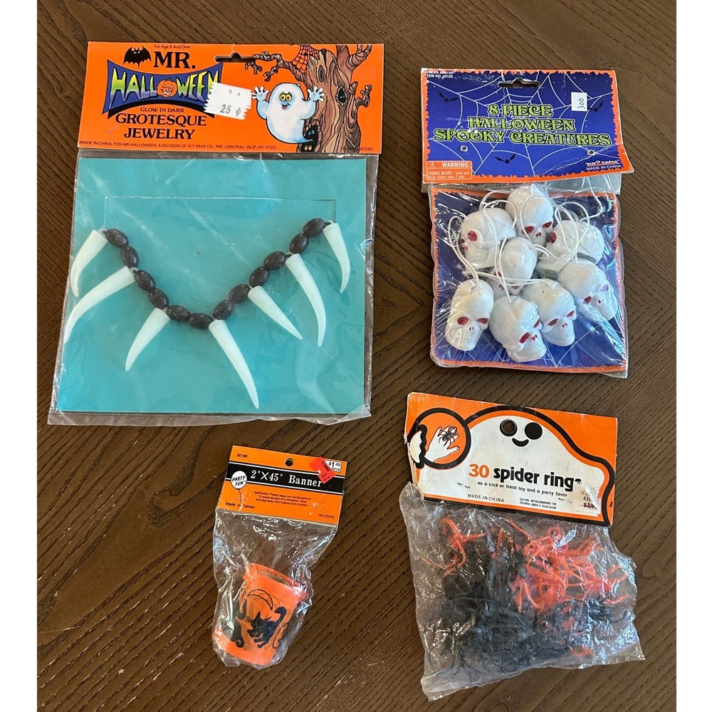 Vtg Halloween Decor Lot Mr Halloween Glow Jewelry Skull Ornaments Spider Rings